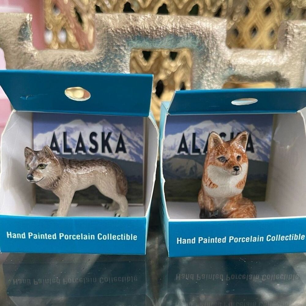Set Of 2 Alaska Hand Painted Porcelain animal figurines Collectibles